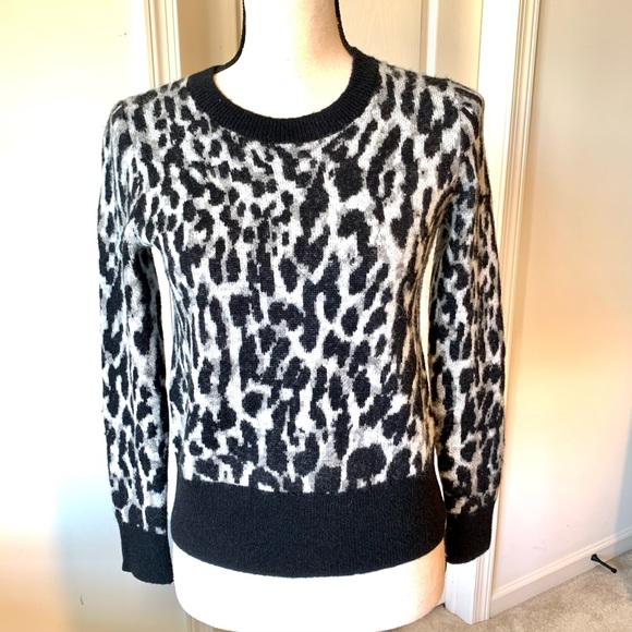BANANA REPUBLIC Petite Wool and Alpaca Blend Leopard Print Sweater—SZ XS… - Picture 1 of 12
